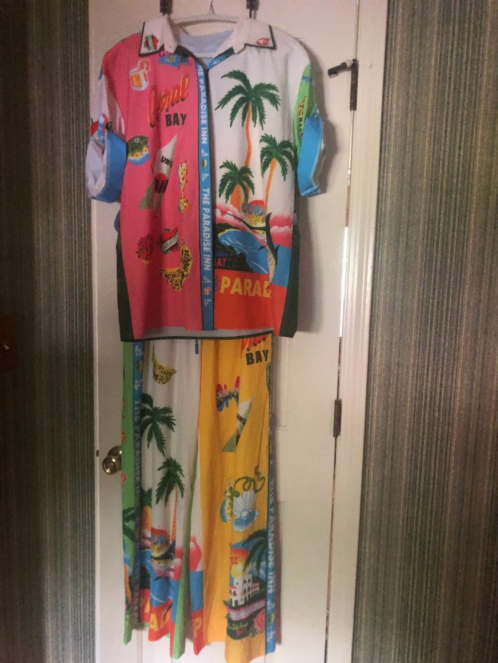 Fun top and pant outfit size Lg top and bottom